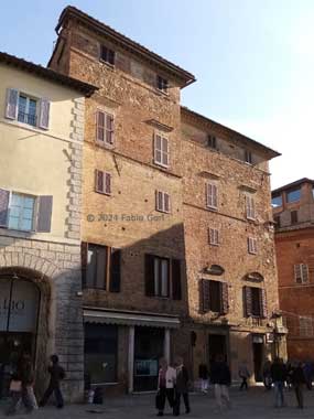 palazzo nobiliare, architettura manierista, Siena