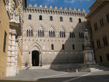 Palazzo Salimbeni, Siena